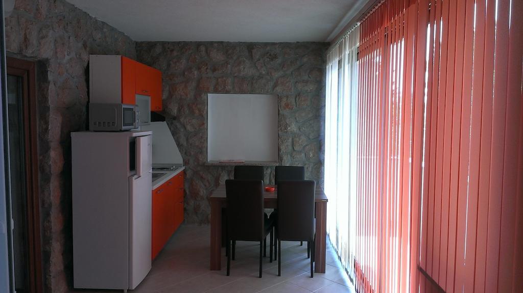 Apartments Hana Starigrad Paklenica Zimmer foto